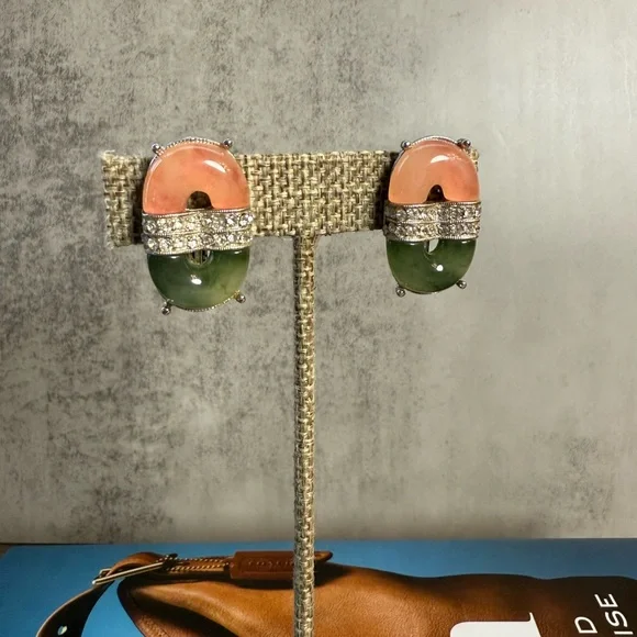 ✨ Kenneth Jay Lane Jade Clip-On Earrings – Silver-Tone & Rhinestone Accents - Picture 2 of 6